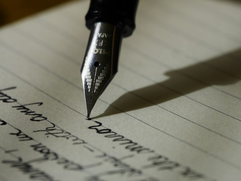 Essential Habits For Consistent Daily Writing Success